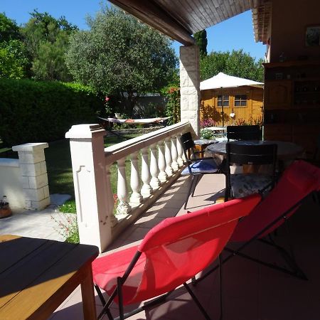 Chez Carole Et Roger Apartment Авиньон Екстериор снимка